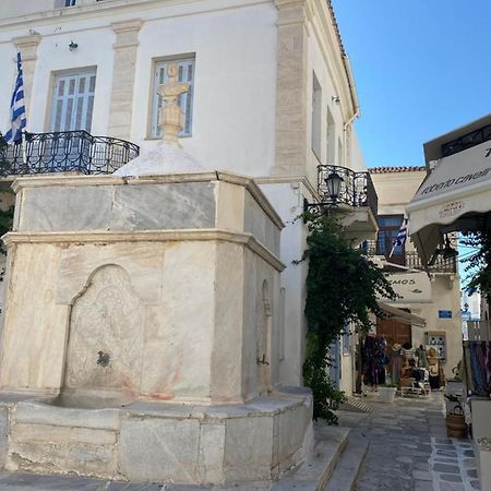 הוילה Tínos Iakovos' Luxury House מראה חיצוני תמונה