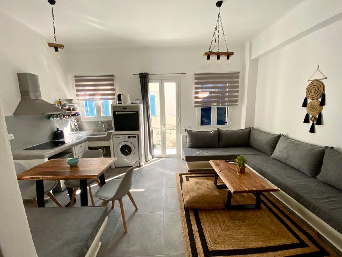 הוילה Tínos Iakovos' Luxury House מראה חיצוני תמונה